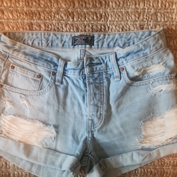 Blue Jean Shorts with Distressed Raw Hem - Picture 3 of 6